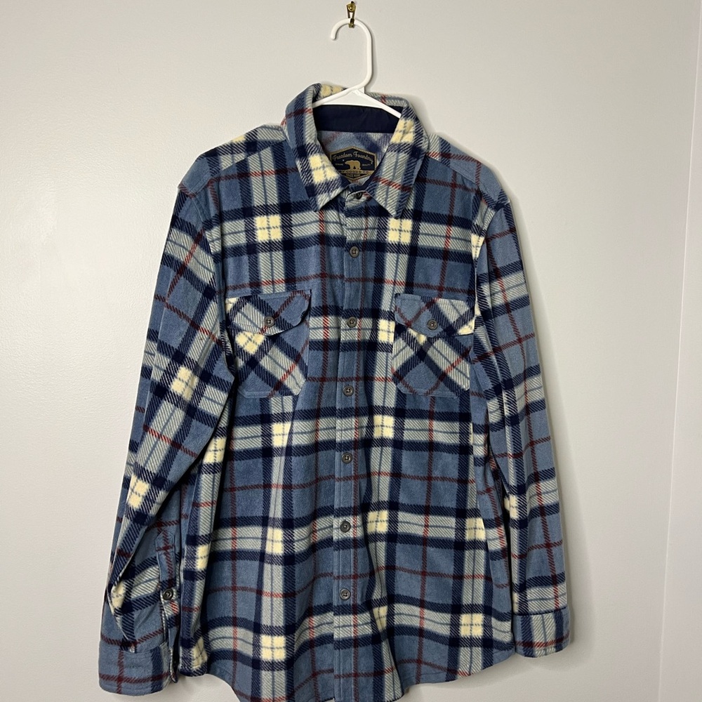 Freedom Foundry fleece shirt (large)